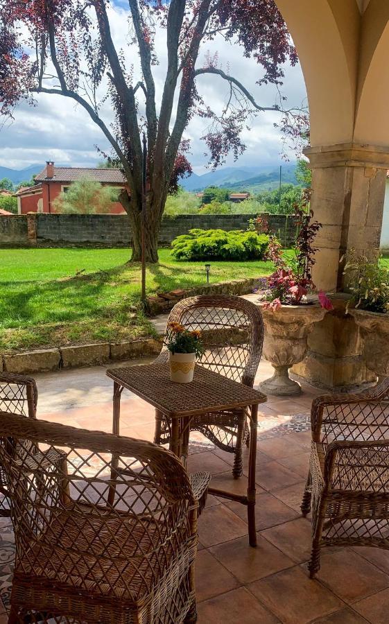 La Venta De Miyares - Casa De Indianos Hotell Piloña Eksteriør bilde